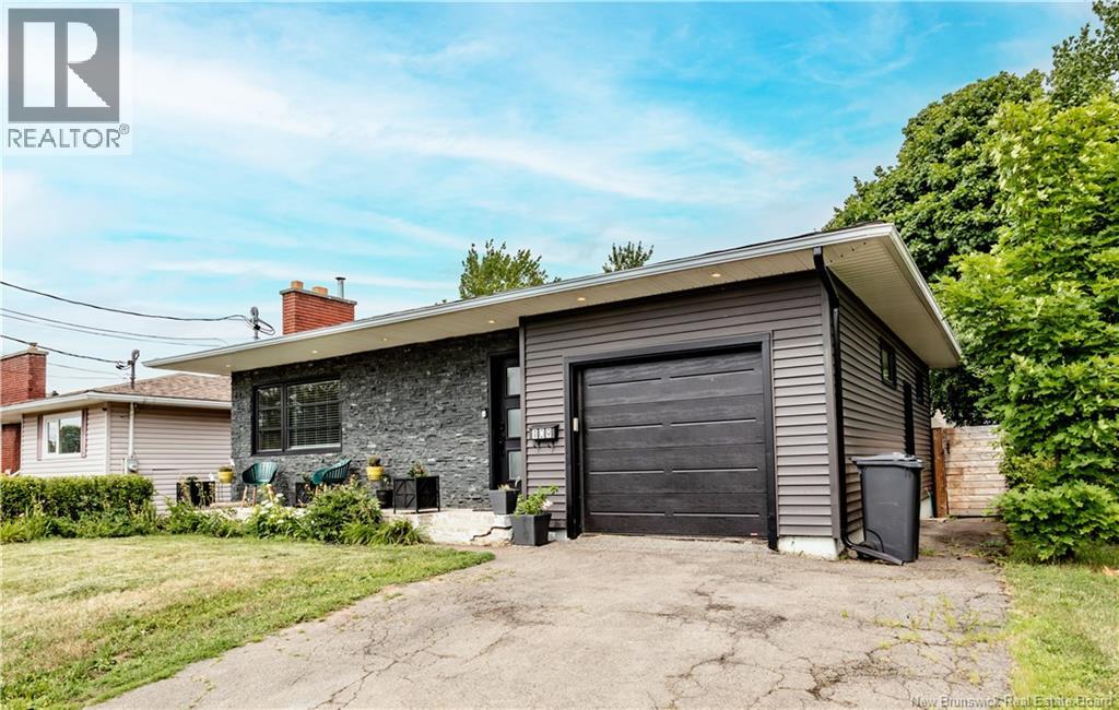 109 Upton Street, Moncton, New Brunswick  E1E 2Z9 - Photo 3 - NB132954