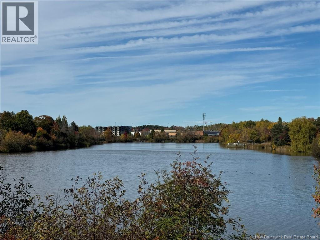 109 Upton Street, Moncton, New Brunswick  E1E 2Z9 - Photo 5 - NB132954