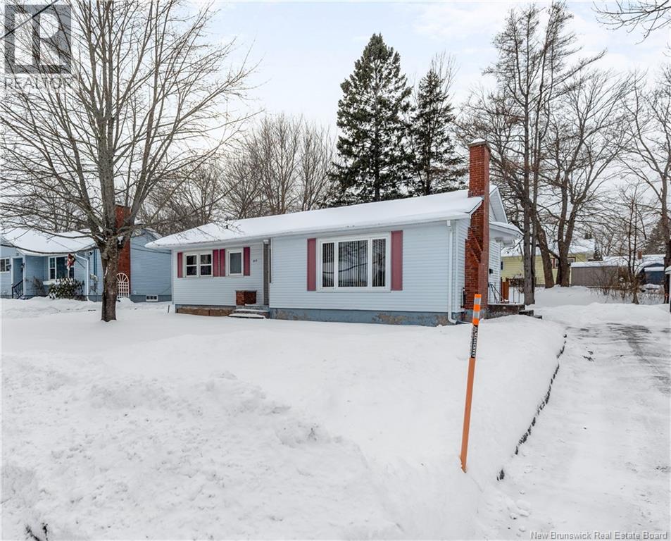 813 Cleveland Avenue, Riverview, New Brunswick  E1B 1Y8 - Photo 1 - NB132949