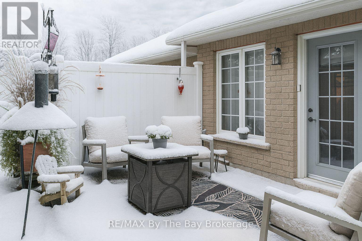 67 Meadow Lane, Wasaga Beach, Ontario  L9Z 0A3 - Photo 7 - S12747436