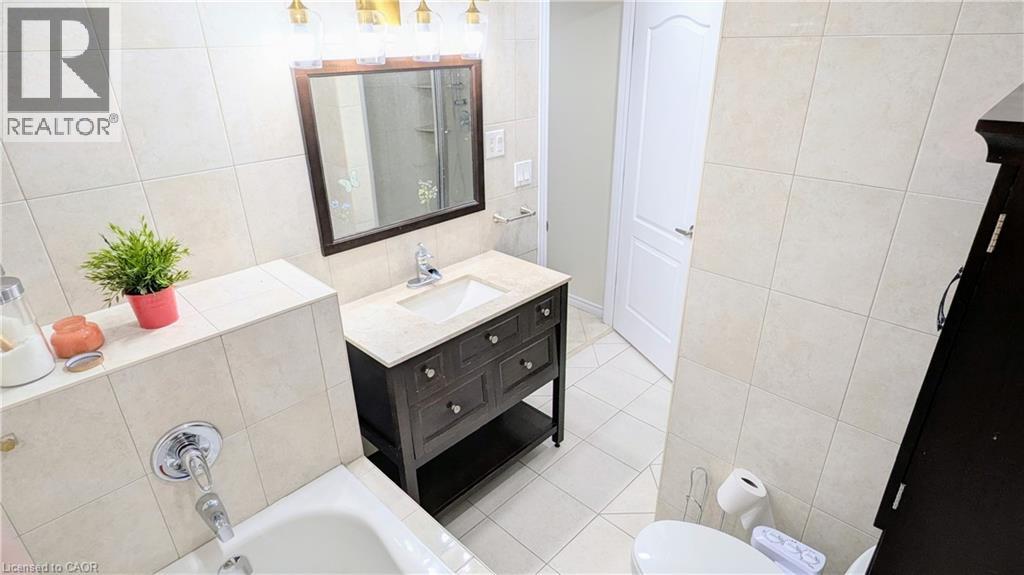 133 Chilton Drive, Stoney Creek, Ontario  L8J 1L8 - Photo 29 - 40795907