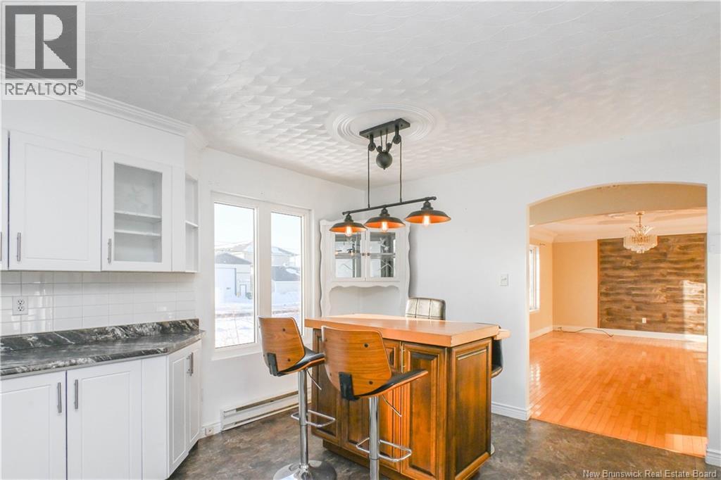 23 Saint-Simon Road, Caraquet, New Brunswick  E1W 1B3 - Photo 12 - NB132789