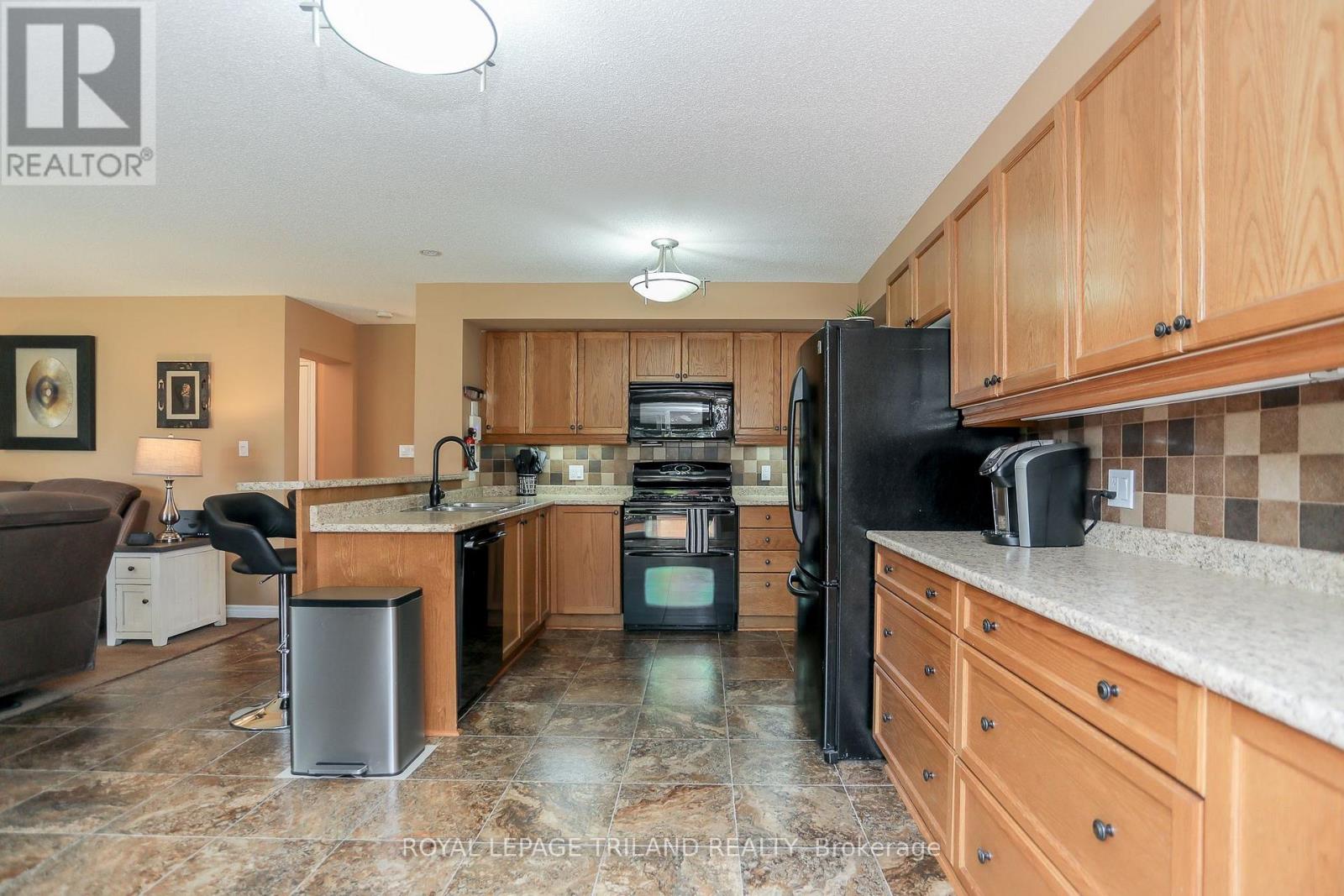 1356 Birchwood Drive, London South, Ontario  N6K 4Y5 - Photo 10 - X12747544