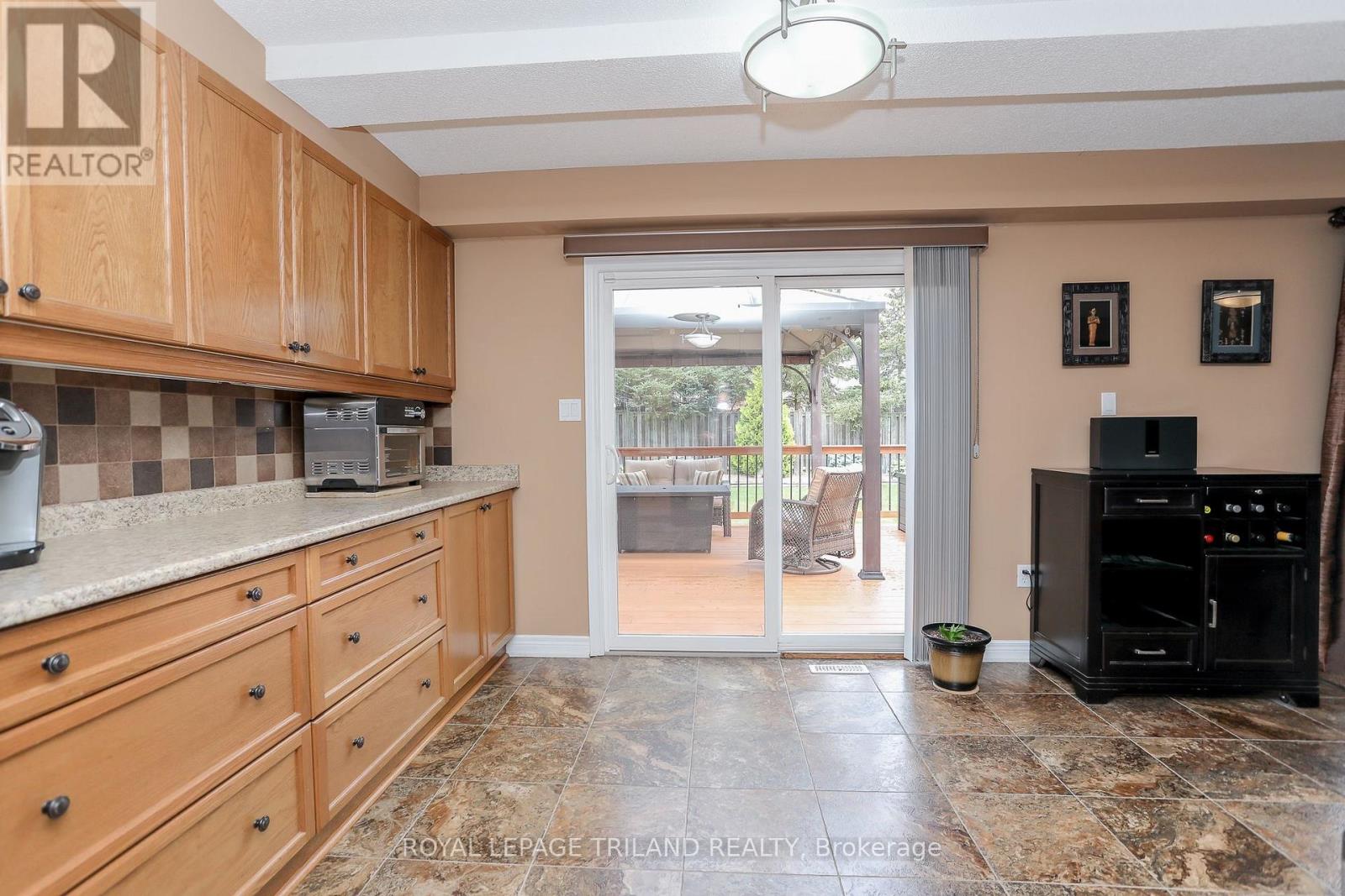 1356 Birchwood Drive, London South, Ontario  N6K 4Y5 - Photo 14 - X12747544