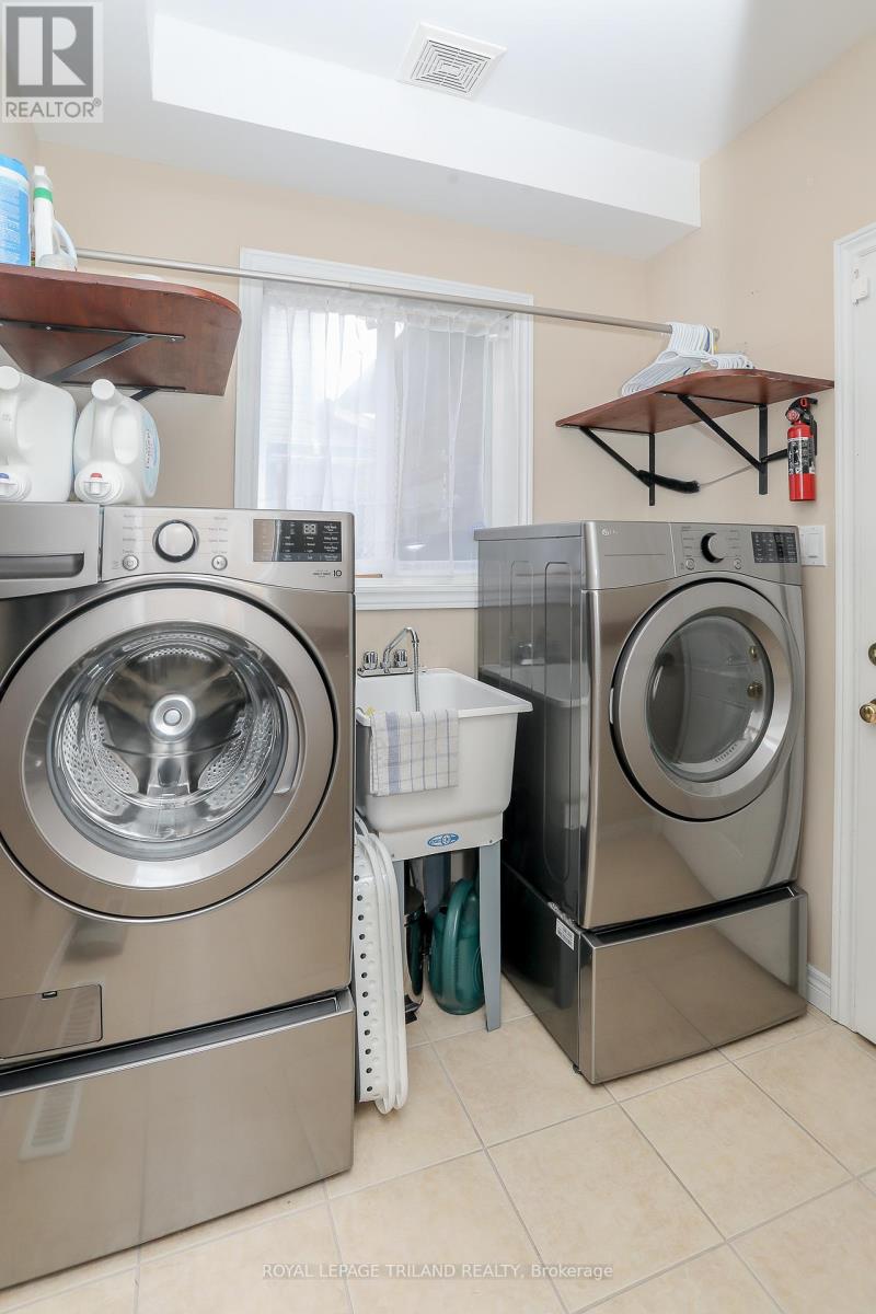 1356 Birchwood Drive, London South, Ontario  N6K 4Y5 - Photo 19 - X12747544