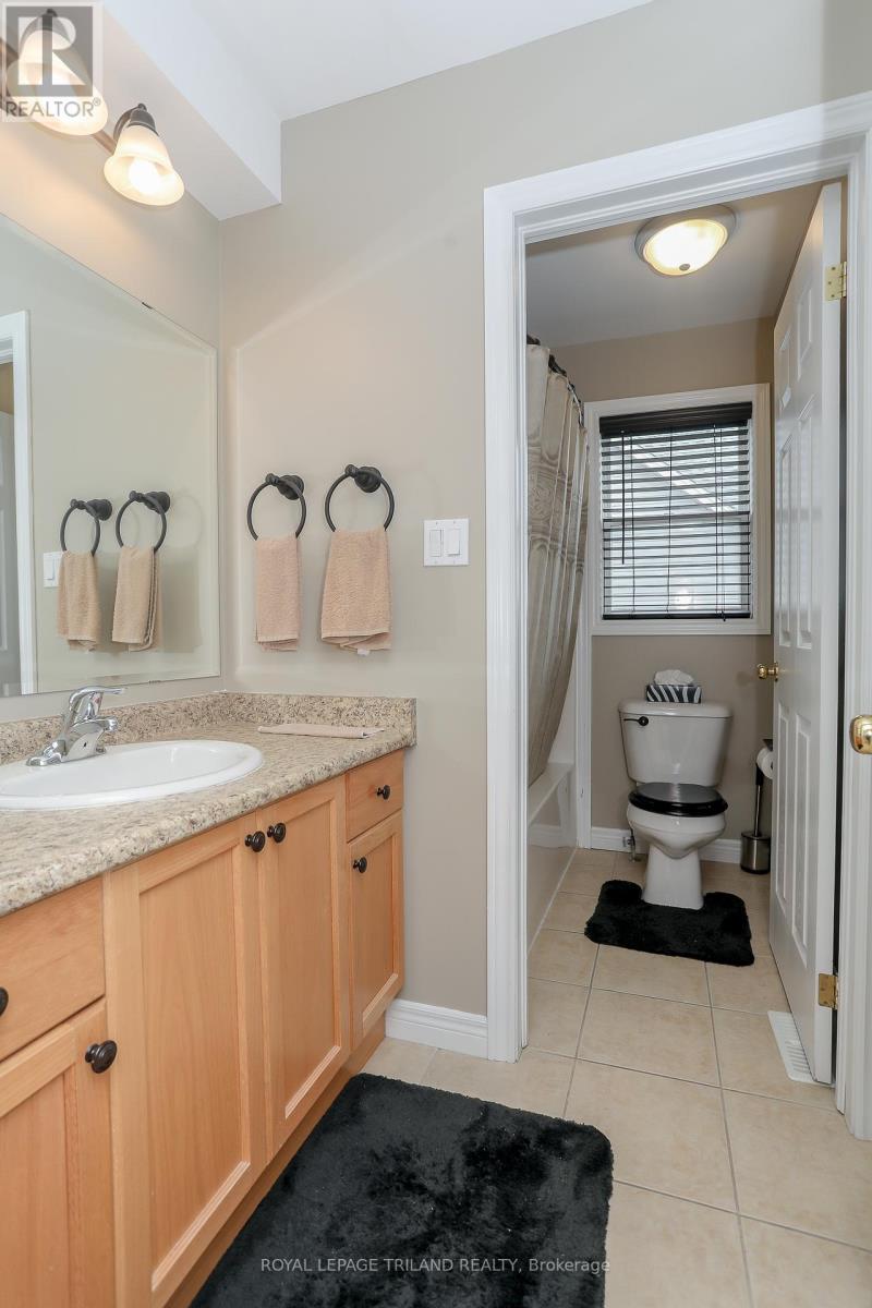 1356 Birchwood Drive, London South, Ontario  N6K 4Y5 - Photo 32 - X12747544