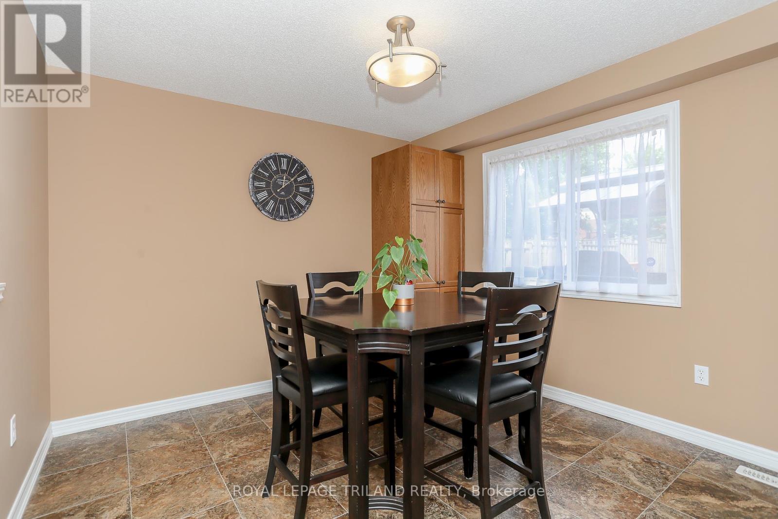 1356 Birchwood Drive, London South, Ontario  N6K 4Y5 - Photo 8 - X12747544
