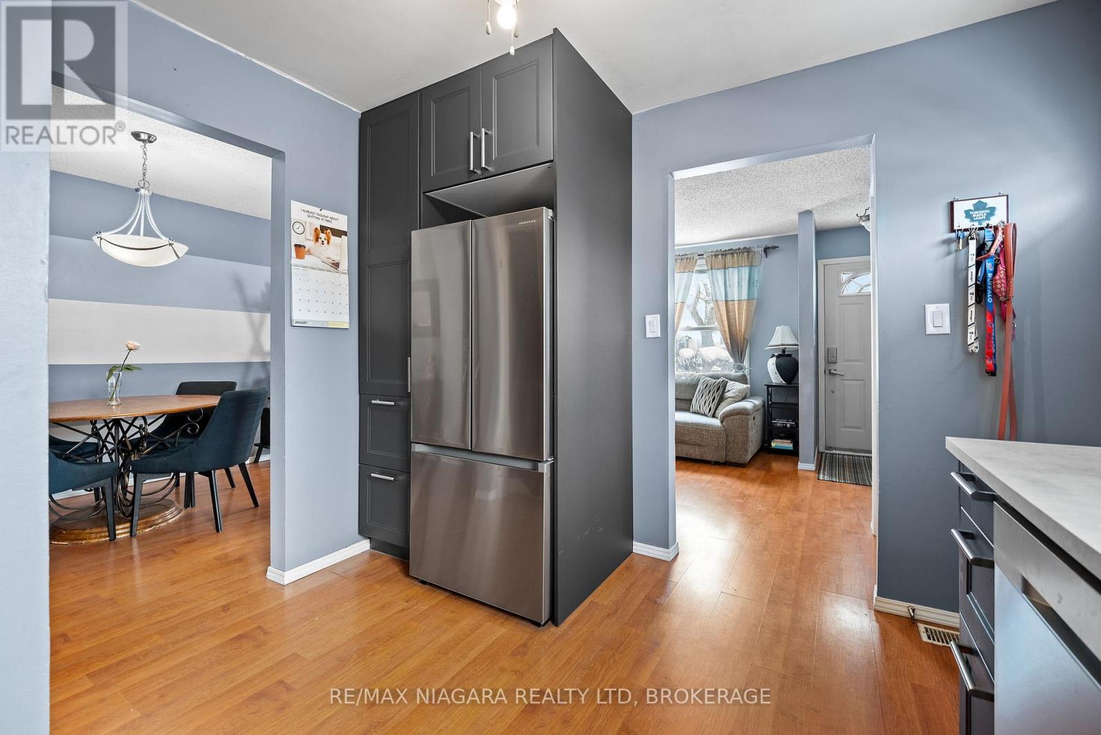 6885 Waters Avenue, Niagara Falls, Ontario  L2G 5X4 - Photo 4 - X12743432