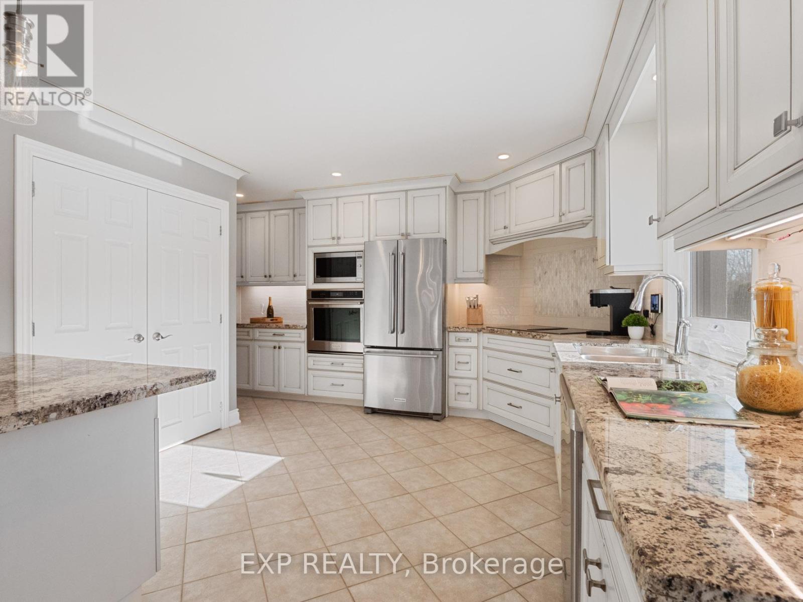 2189 Niagara Parkway, Fort Erie (Bowen), Ontario  L2A 5M4 - Photo 11 - X12747560