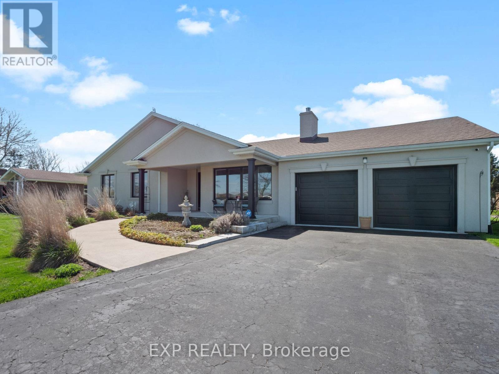 2189 Niagara Parkway, Fort Erie (Bowen), Ontario  L2A 5M4 - Photo 3 - X12747560