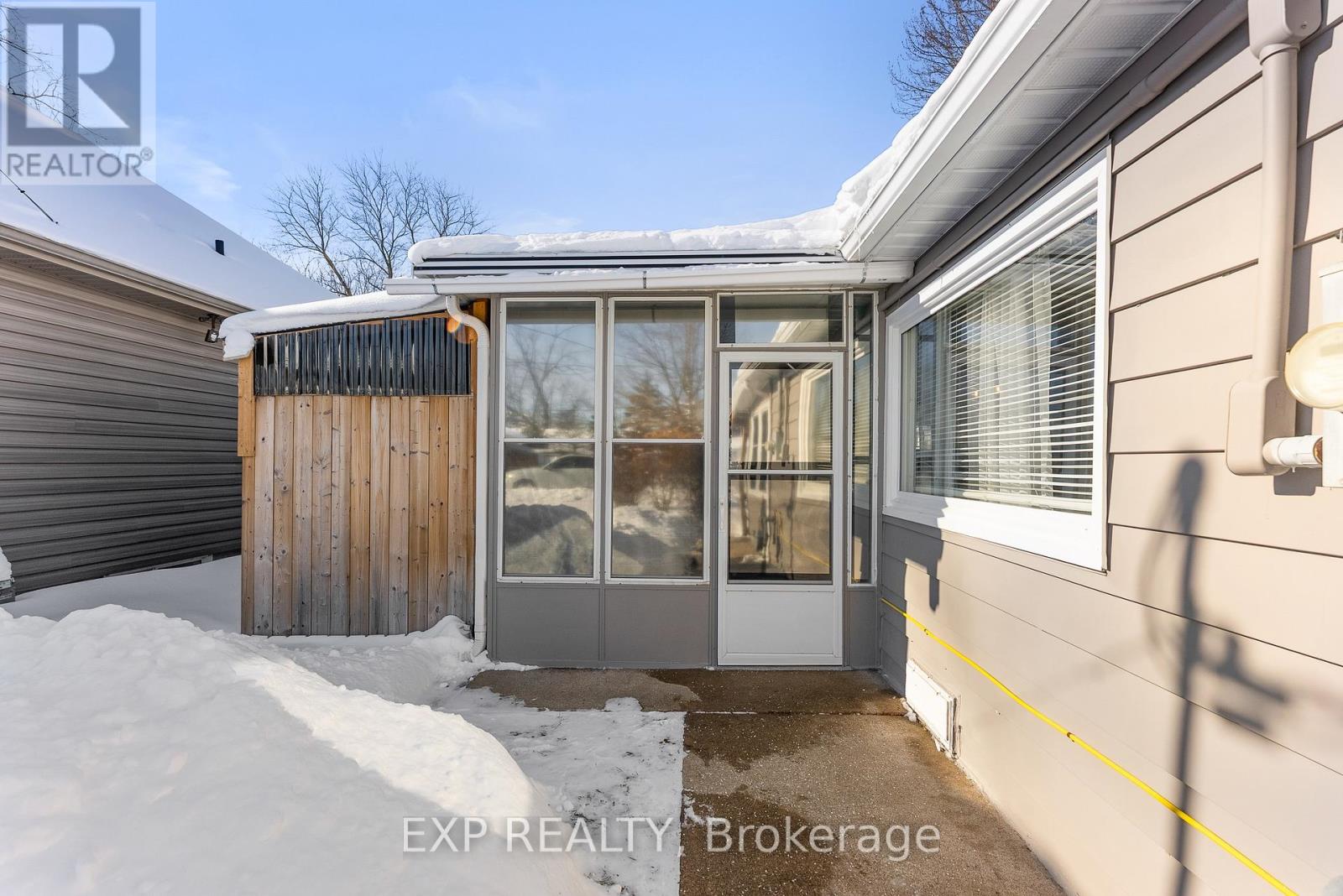 287 South Mill Street, Fort Erie (Ridgeway), Ontario  L0S 1N0 - Photo 12 - X12747572