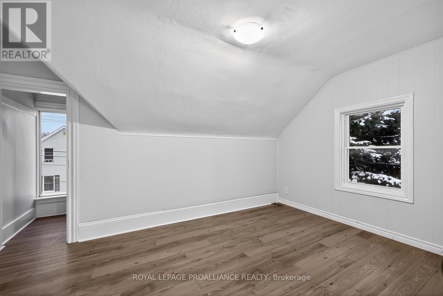 542-544 Middle Street W, Edwardsburgh/cardinal, Ontario  K0E 1E0 - Photo 17 - X12747454