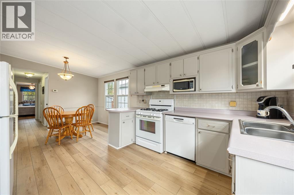 5700 Blackwell Sideroad Unit# 29, Sarnia, Ontario  N7W 1B7 - Photo 9 - 26002292