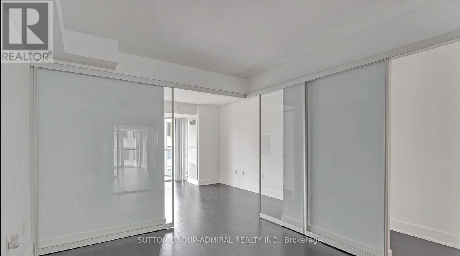 2012 - 955 Bay Street, Toronto, Ontario  M5S 0C6 - Photo 14 - C12747494