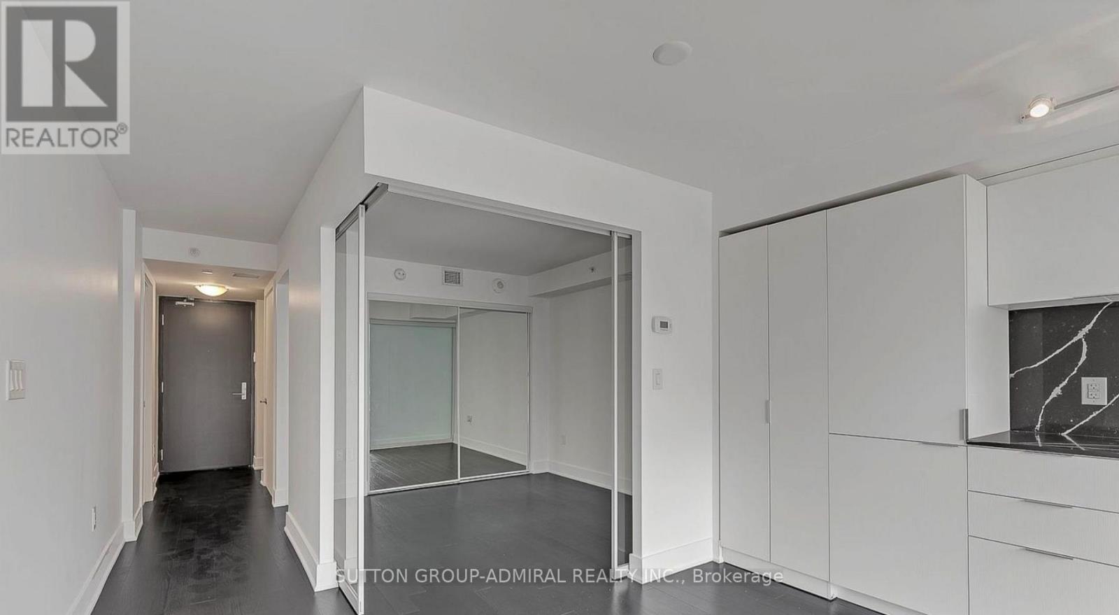 2012 - 955 Bay Street, Toronto, Ontario  M5S 0C6 - Photo 18 - C12747494