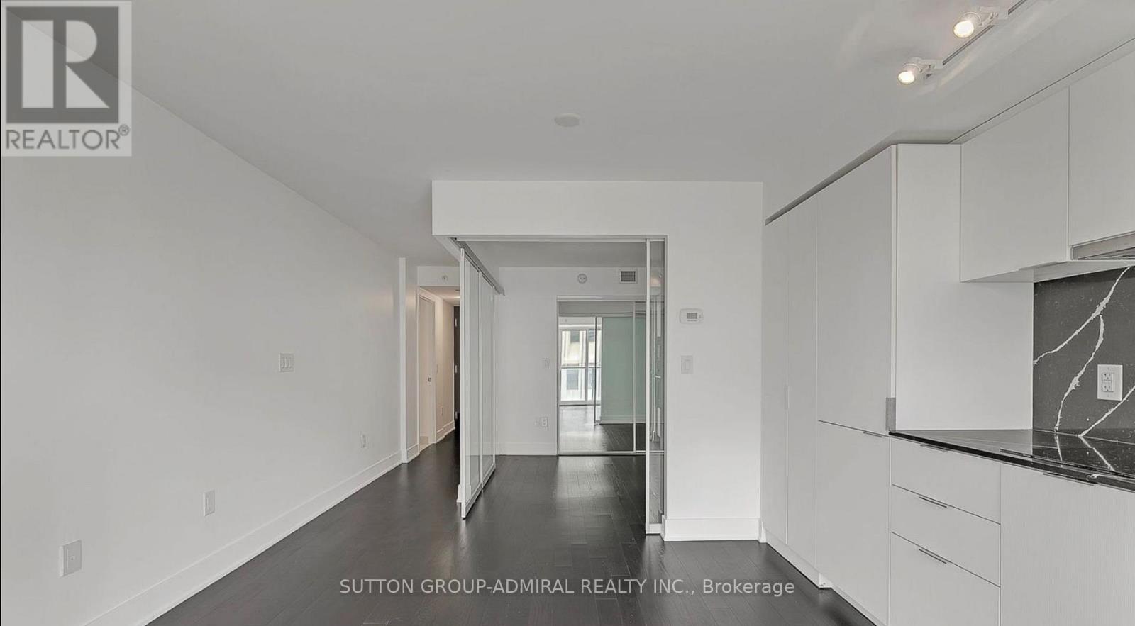 2012 - 955 Bay Street, Toronto, Ontario  M5S 0C6 - Photo 7 - C12747494