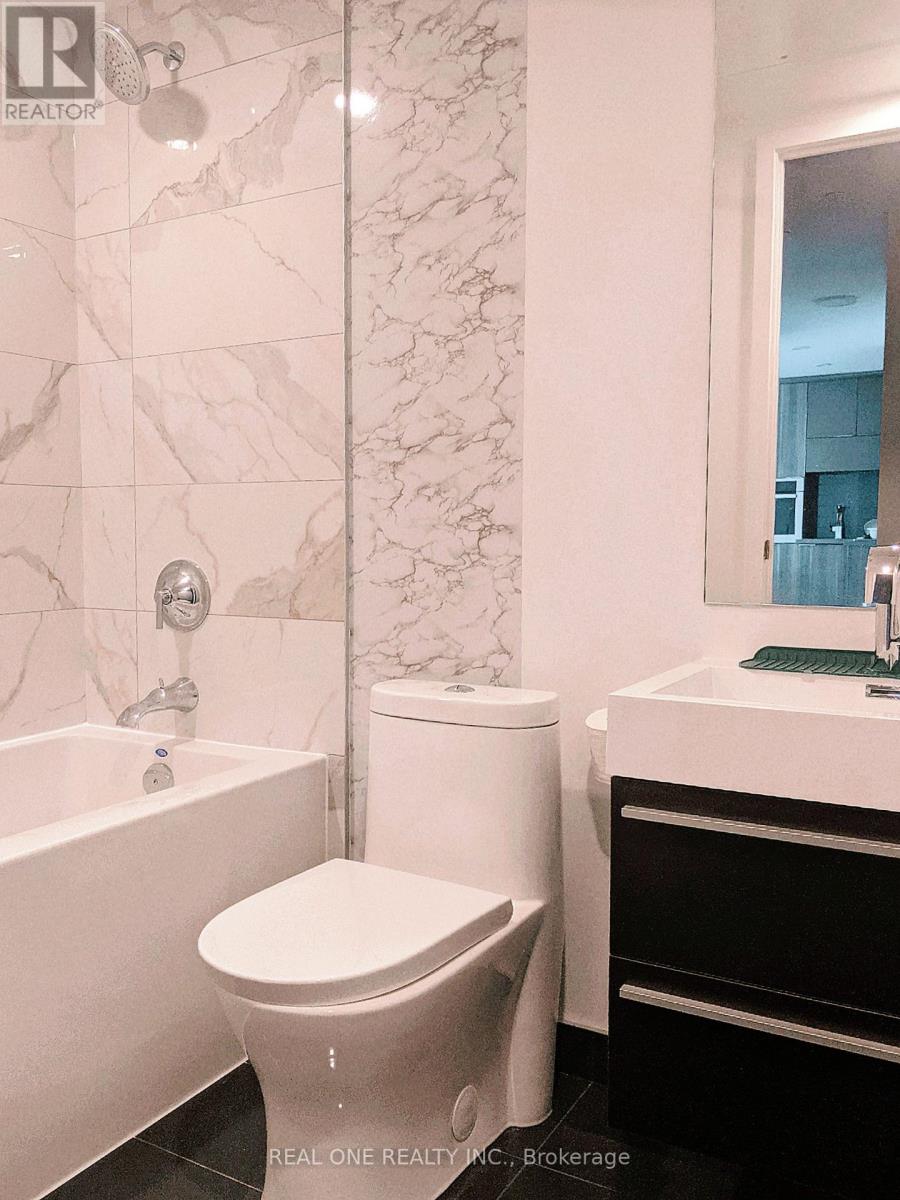 4008 - 39 Roehampton Avenue, Toronto, Ontario  M4P 0G1 - Photo 8 - C12747522