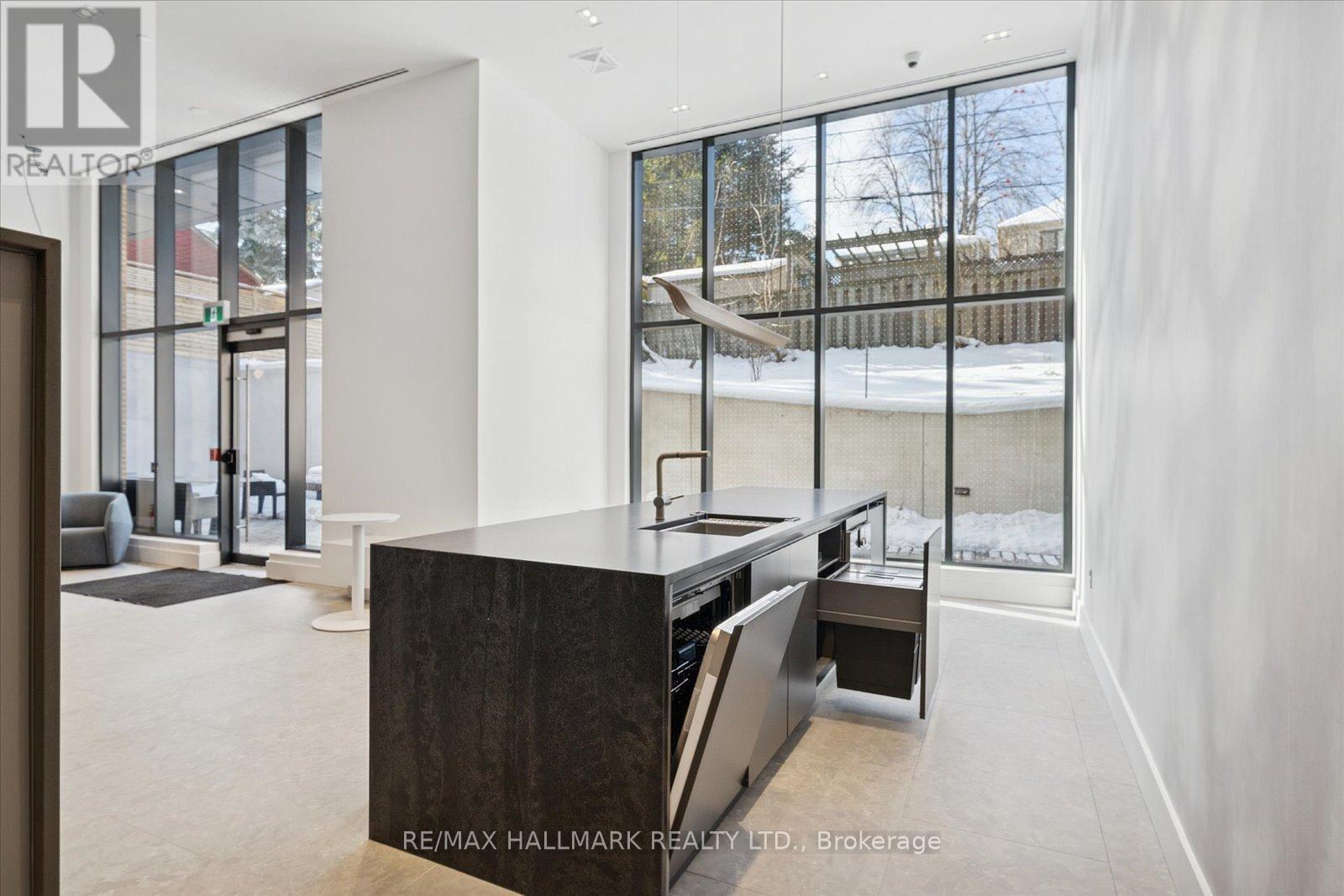 229 - 1720 Bayview Avenue, Toronto, Ontario  M4G 3C4 - Photo 44 - C12747548