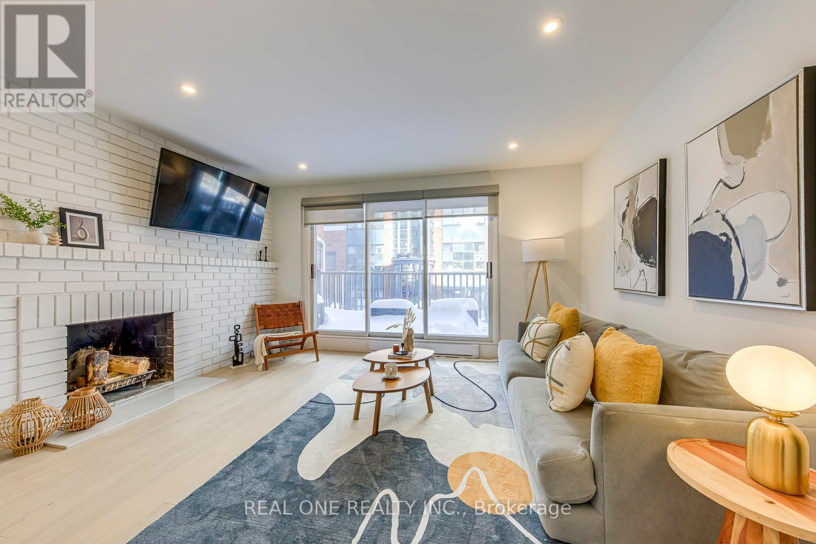 40 Irwin Avenue, Toronto (Bay Street Corridor), Ontario  M4Y 1L2 - Photo 14 - C12747554