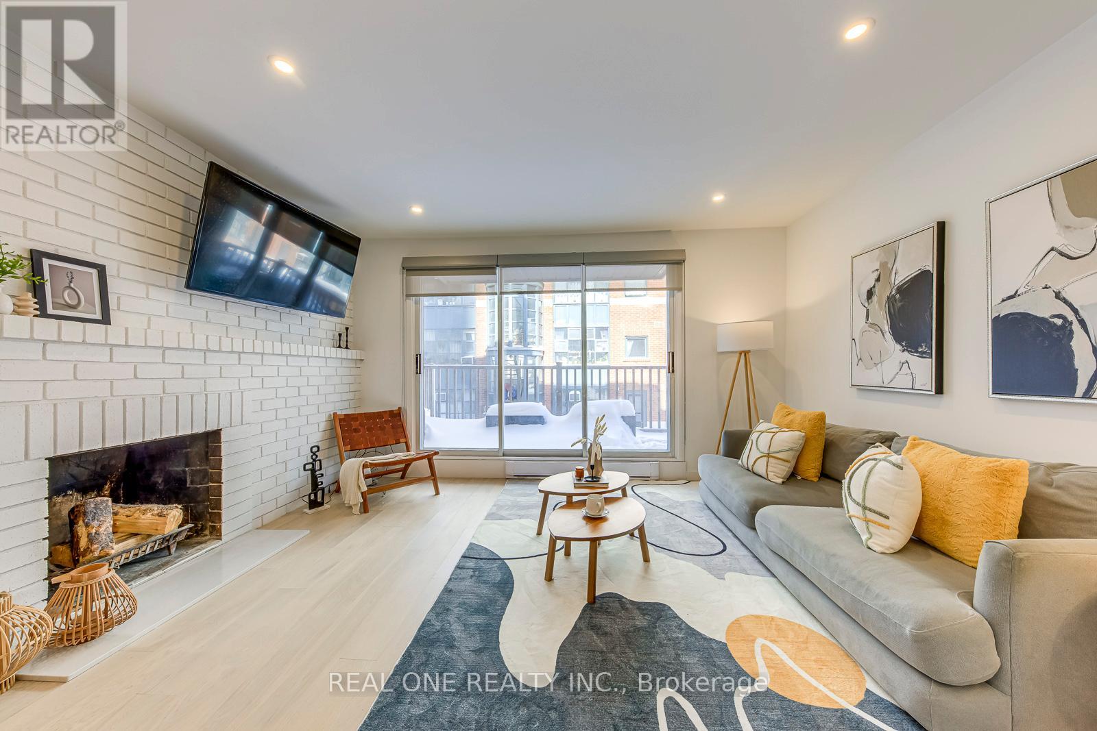 40 Irwin Avenue, Toronto (Bay Street Corridor), Ontario  M4Y 1L2 - Photo 15 - C12747554