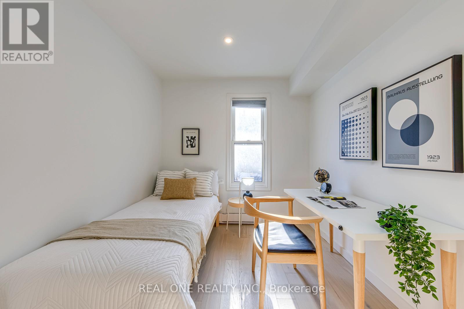 40 Irwin Avenue, Toronto (Bay Street Corridor), Ontario  M4Y 1L2 - Photo 20 - C12747554