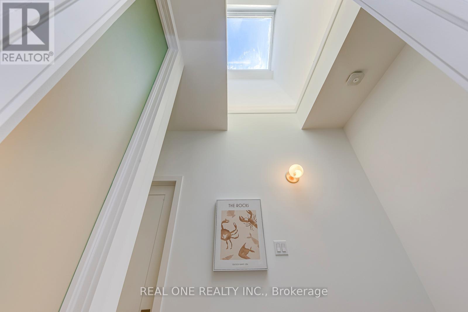 40 Irwin Avenue, Toronto (Bay Street Corridor), Ontario  M4Y 1L2 - Photo 27 - C12747554