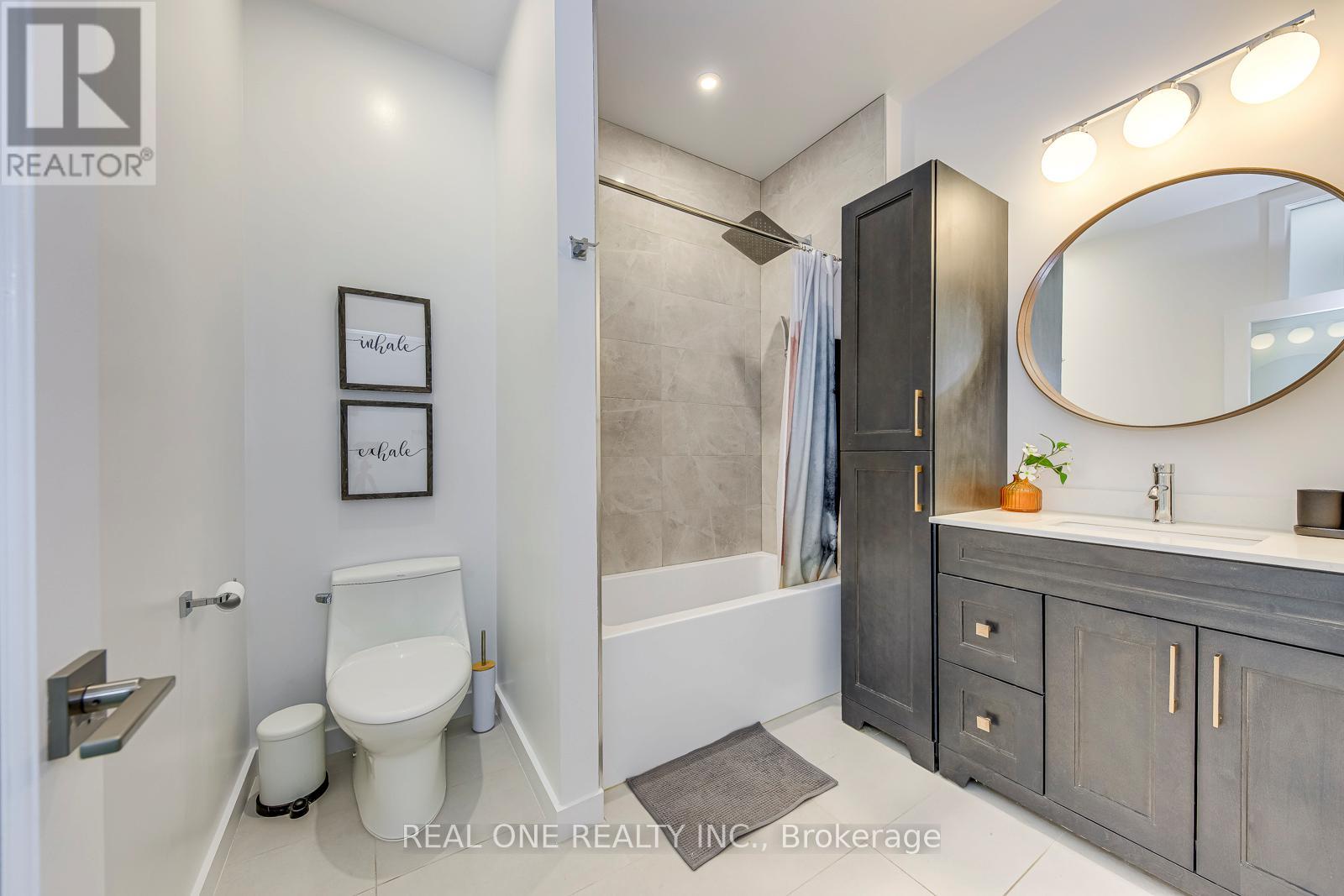 40 Irwin Avenue, Toronto (Bay Street Corridor), Ontario  M4Y 1L2 - Photo 34 - C12747554