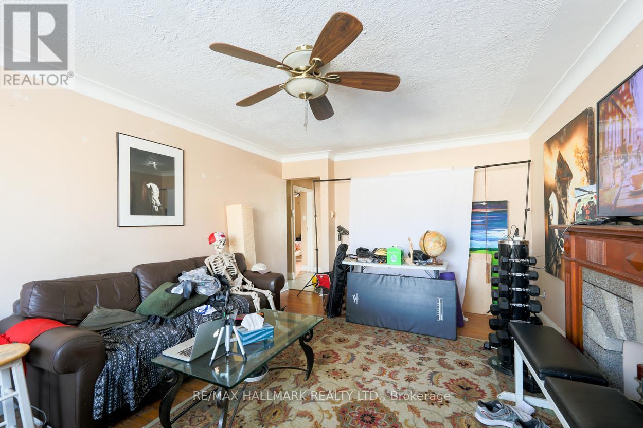 59 Highview Avenue, Toronto (Birchcliffe-Cliffside), Ontario  M1N 2H4 - Photo 3 - E12747486