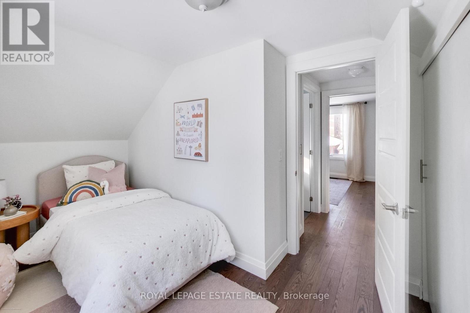 25 Coleridge Avenue, Toronto, Ontario  M4C 4H4 - Photo 15 - E12747532