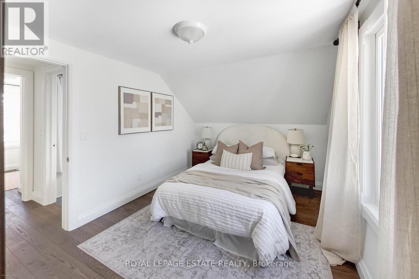 25 Coleridge Avenue, Toronto, Ontario  M4C 4H4 - Photo 19 - E12747532