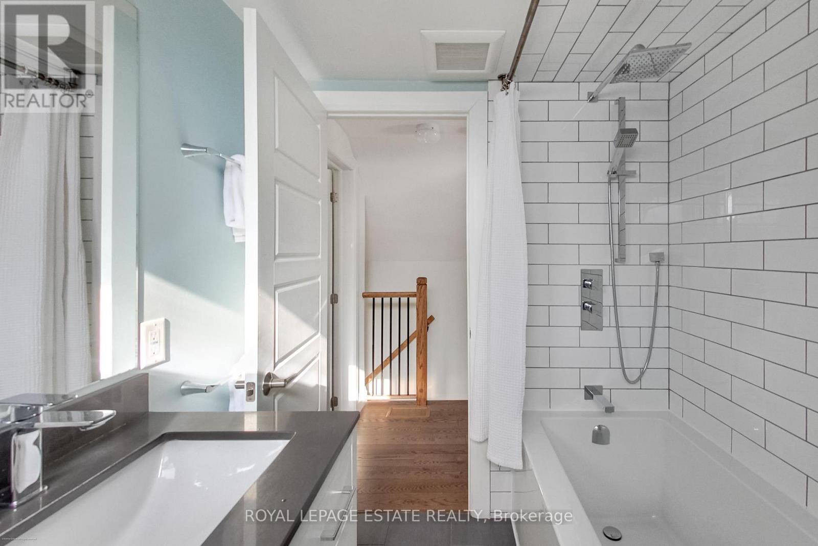 25 Coleridge Avenue, Toronto, Ontario  M4C 4H4 - Photo 20 - E12747532