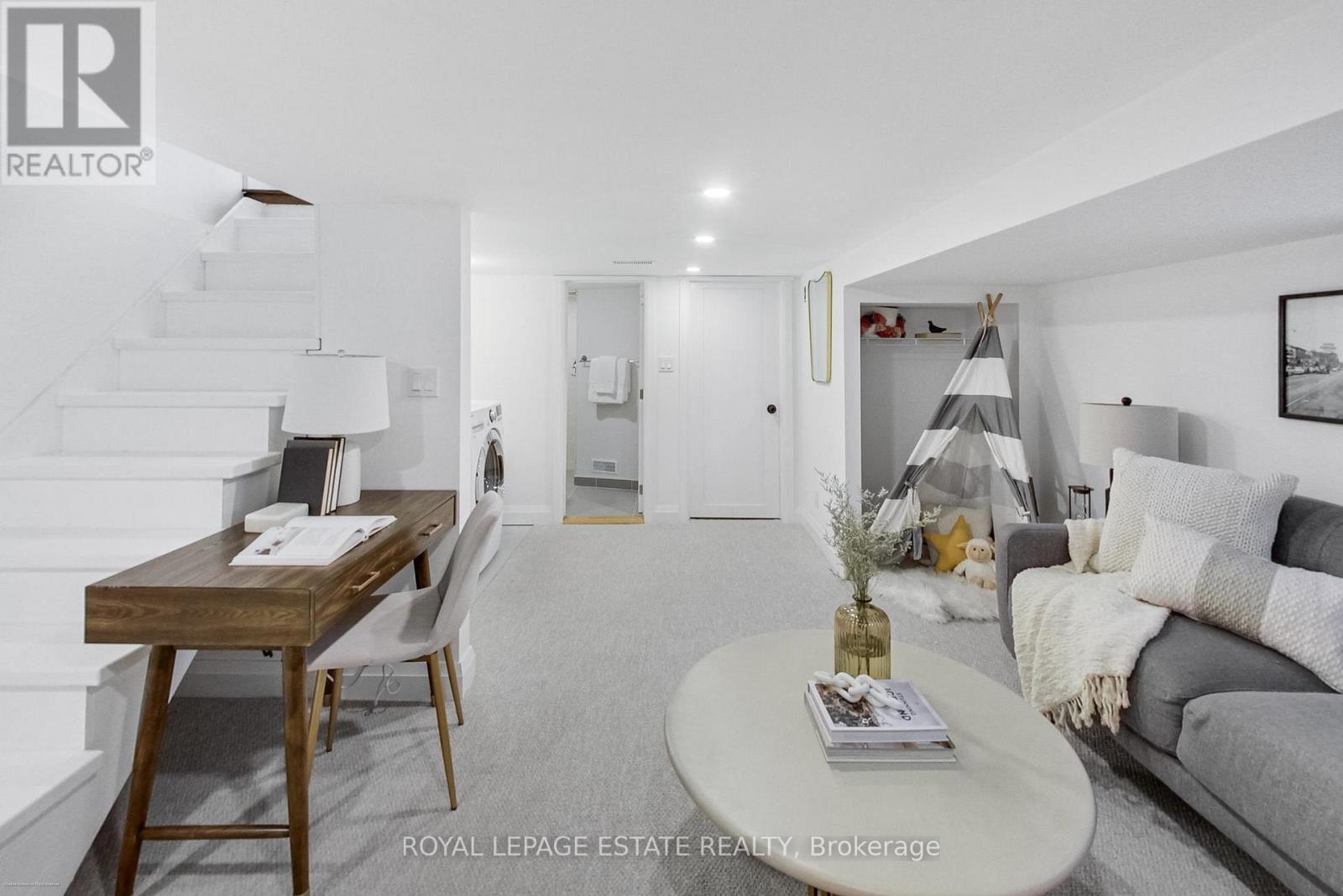 25 Coleridge Avenue, Toronto, Ontario  M4C 4H4 - Photo 25 - E12747532