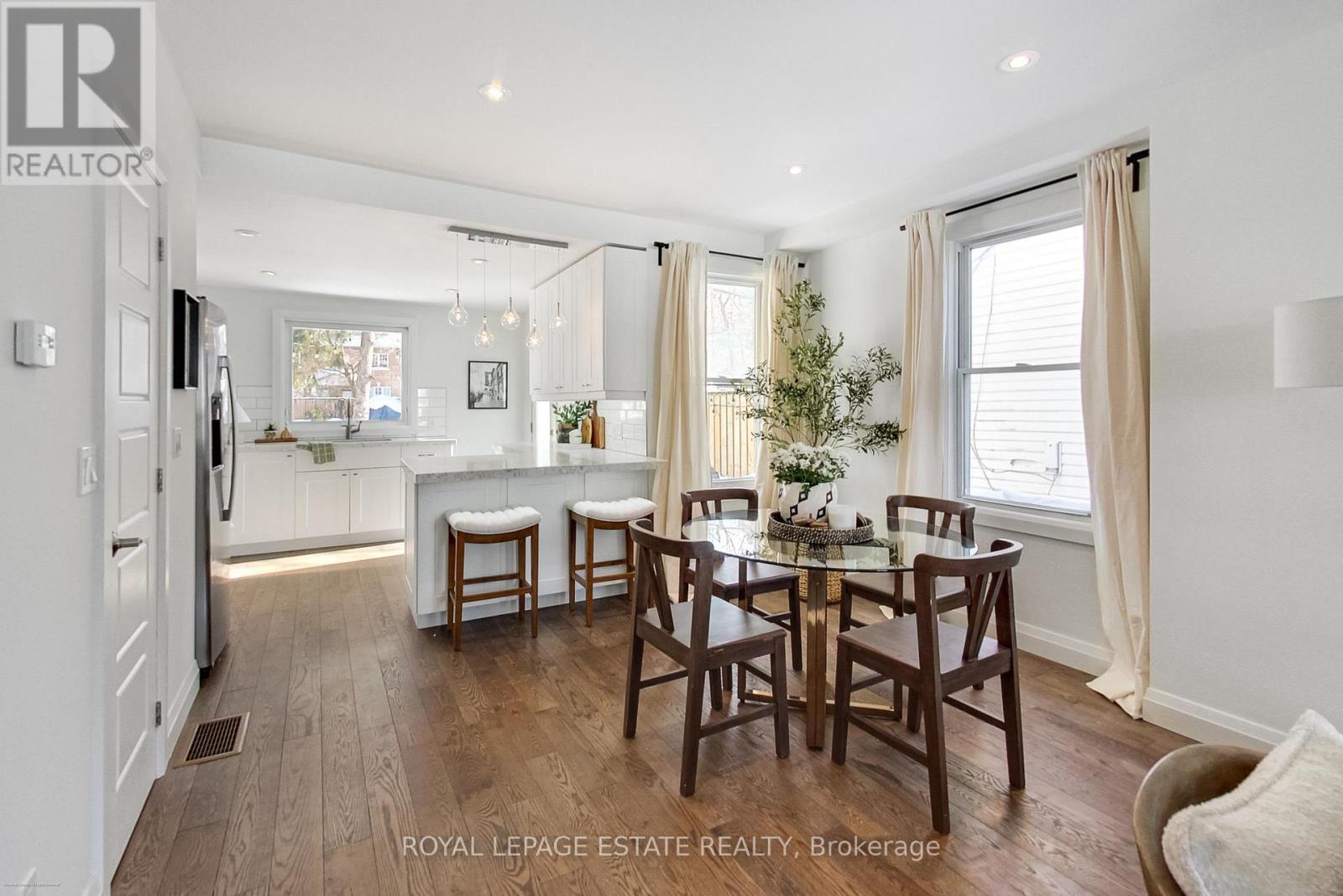 25 Coleridge Avenue, Toronto, Ontario  M4C 4H4 - Photo 7 - E12747532