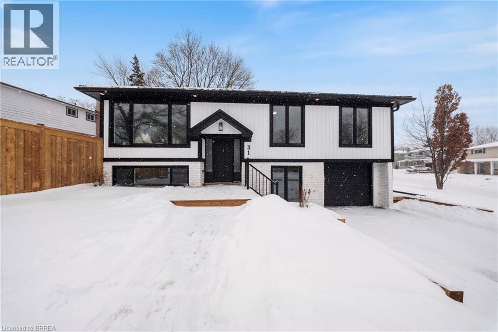 31 Hillcrest Avenue, Brantford, Ontario  N3T 5Z2 - Photo 2 - 40799116