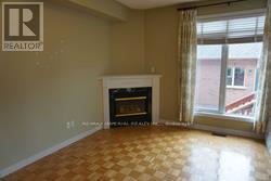 30 Catalina Crescent, Richmond Hill, Ontario  L4S 2H7 - Photo 4 - N12747424