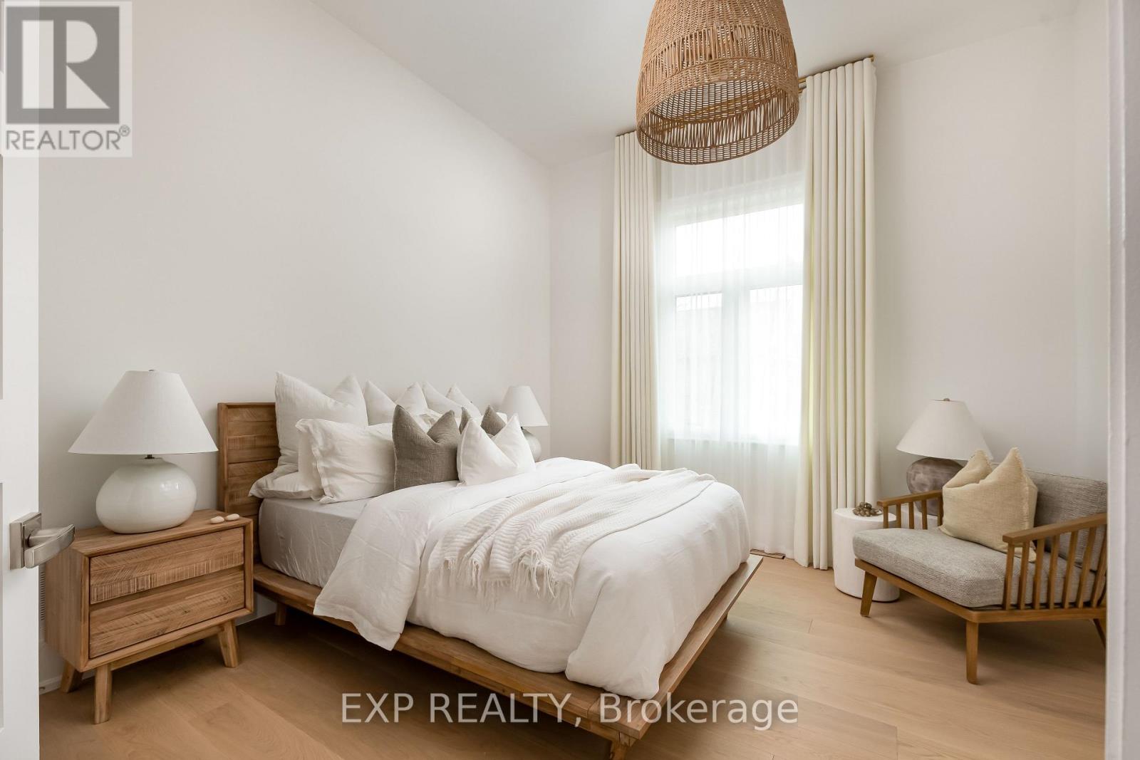 25 Pinery Lane, Georgina (Sutton & Jackson's Point), Ontario  L0E 1L0 - Photo 24 - N12747478