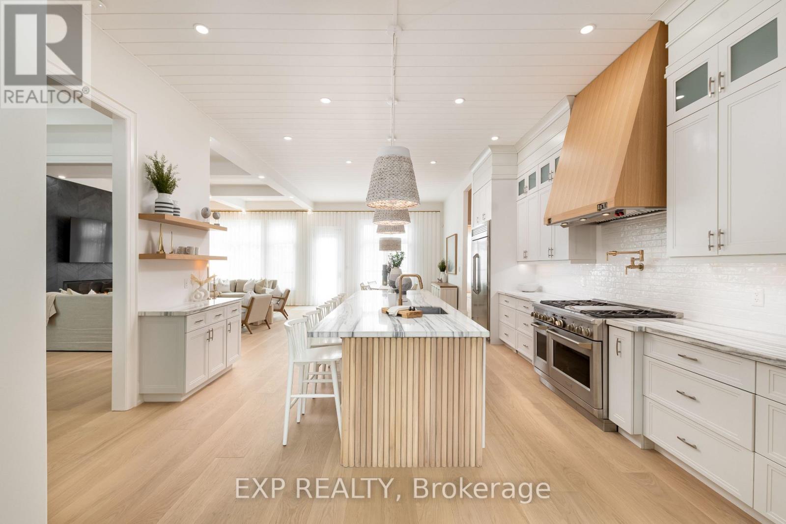 25 Pinery Lane, Georgina (Sutton & Jackson's Point), Ontario  L0E 1L0 - Photo 6 - N12747478