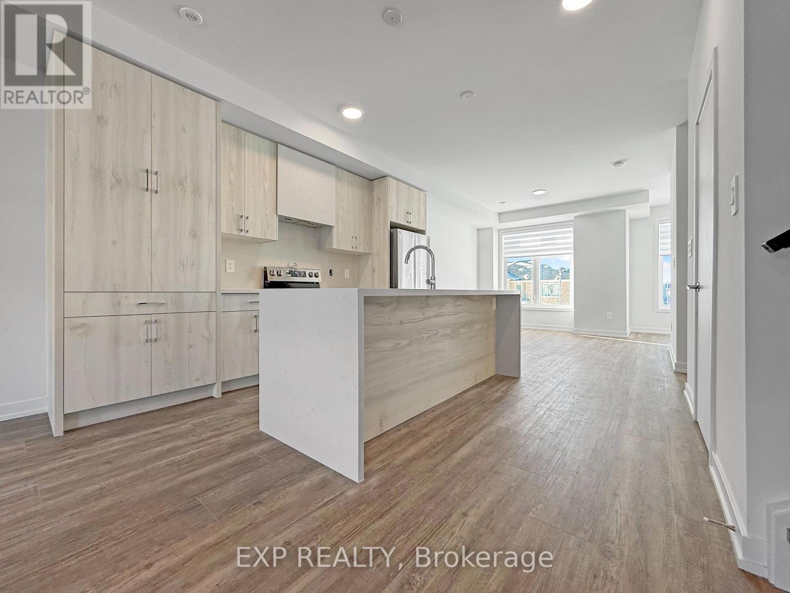 15 VICTOR METCALF LANE, Richmond Hill, Ontario