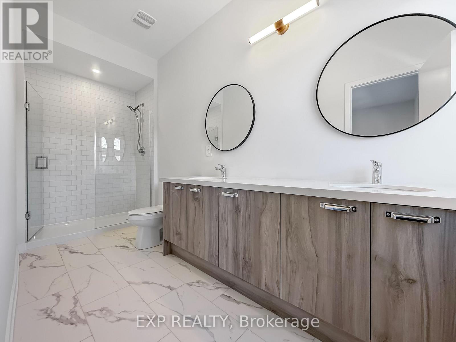 15 Victor Metcalf Lane, Richmond Hill, Ontario  L4B 0J7 - Photo 16 - N12747488