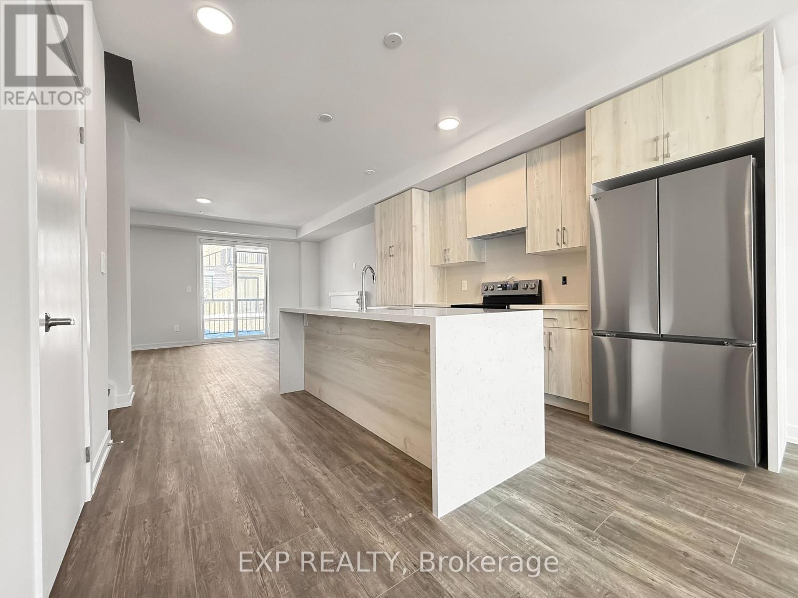 15 Victor Metcalf Lane, Richmond Hill, Ontario  L4B 0J7 - Photo 2 - N12747488