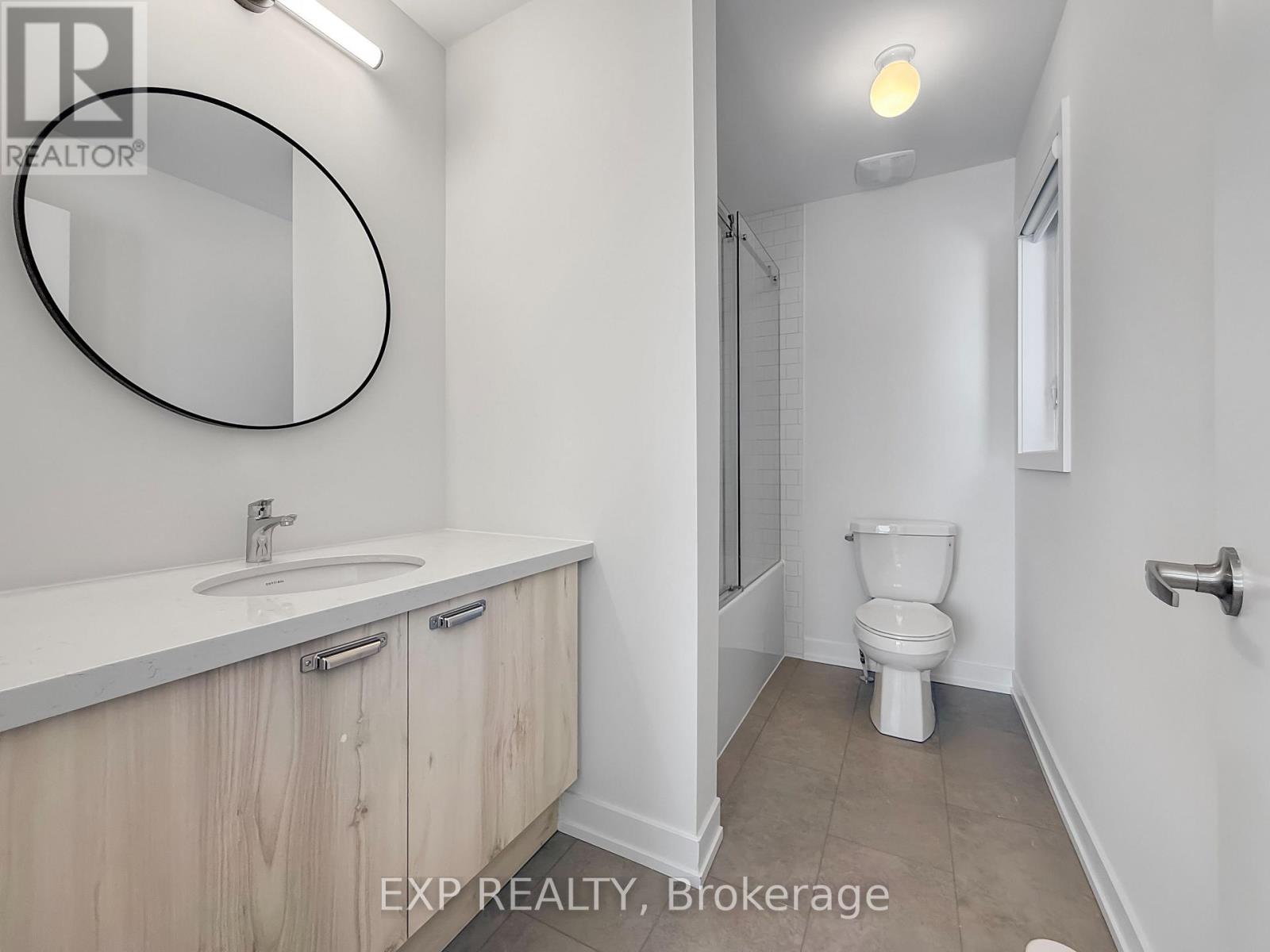 15 Victor Metcalf Lane, Richmond Hill, Ontario  L4B 0J7 - Photo 31 - N12747488