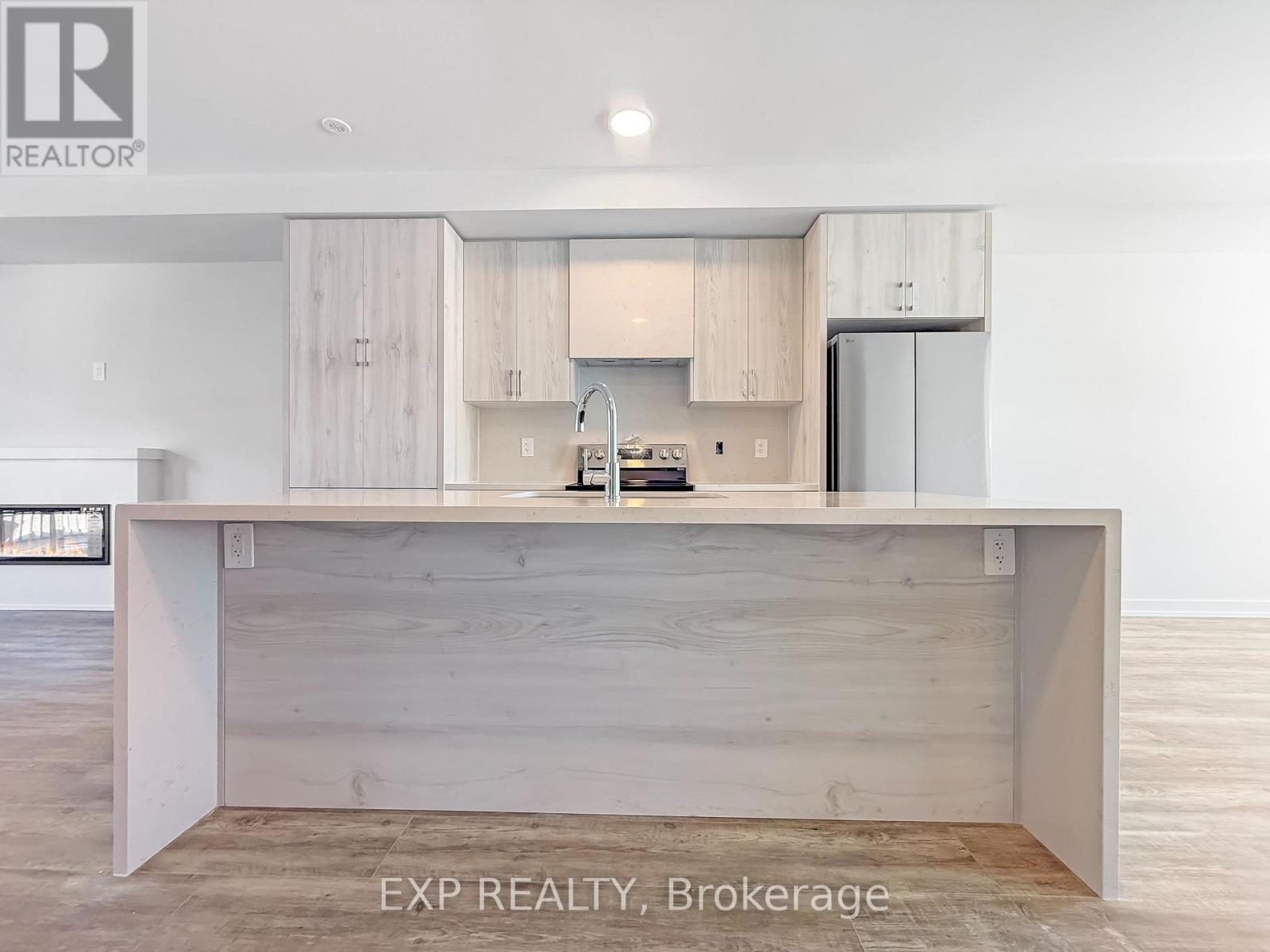 15 Victor Metcalf Lane, Richmond Hill, Ontario  L4B 0J7 - Photo 8 - N12747488