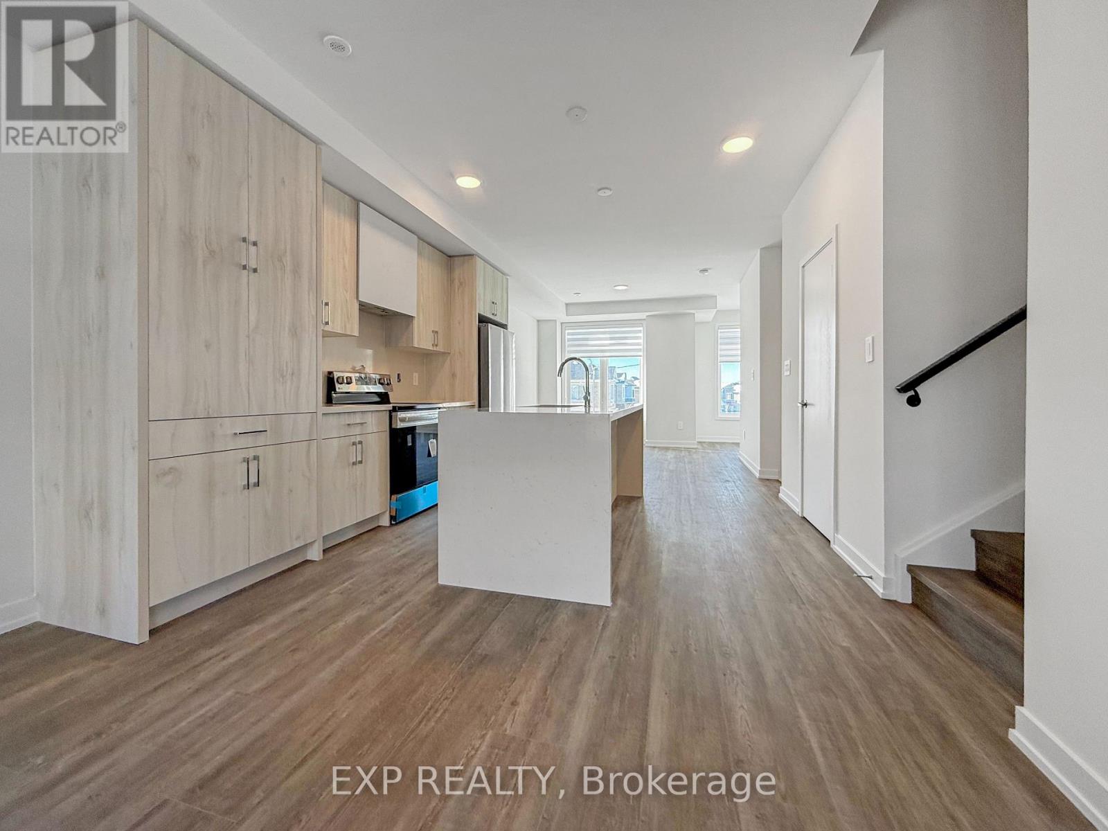 15 Victor Metcalf Lane, Richmond Hill, Ontario  L4B 0J7 - Photo 9 - N12747488