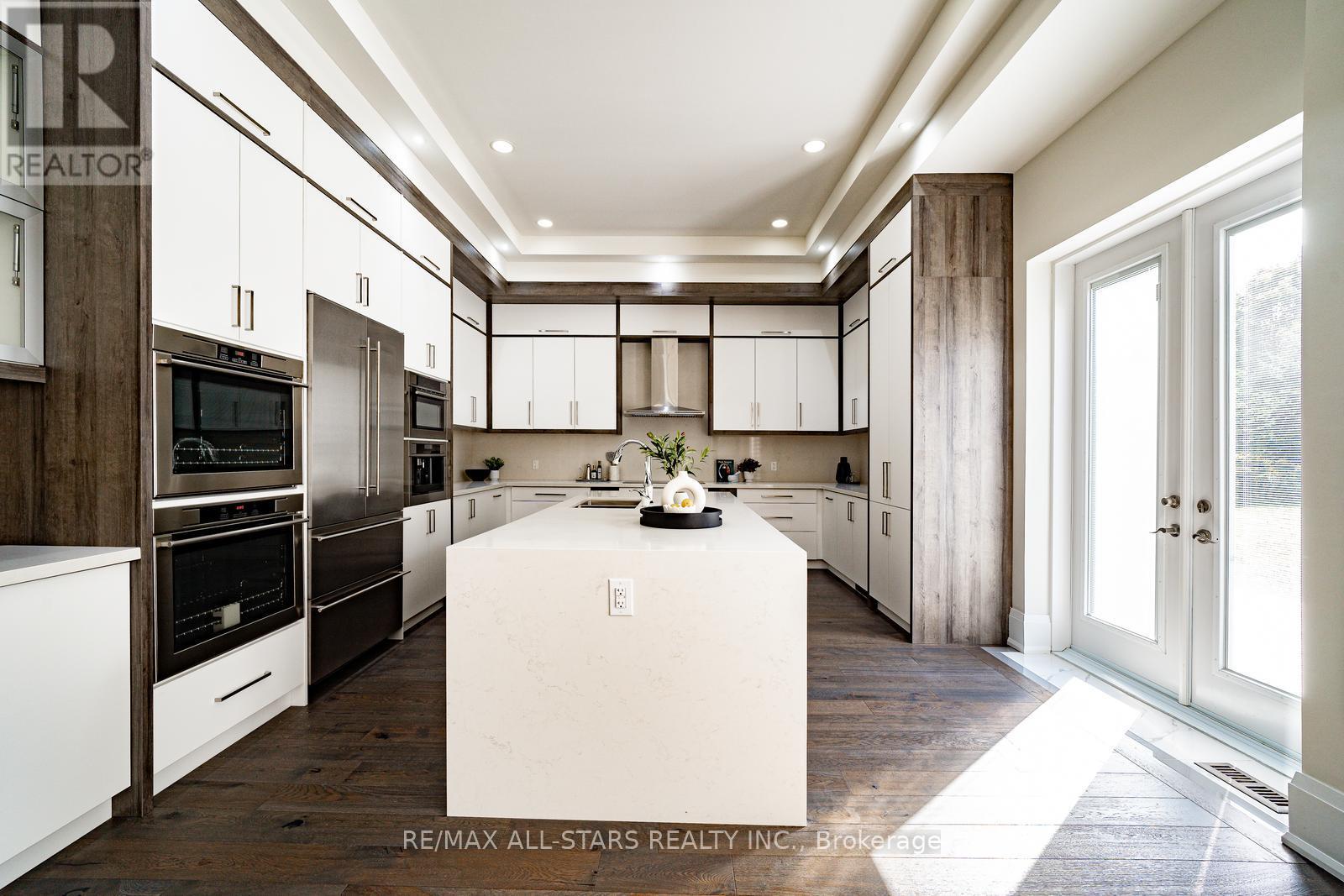 72 Grayfield Drive, Whitchurch-Stouffville (Ballantrae), Ontario  L4A 0B1 - Photo 20 - N12747500