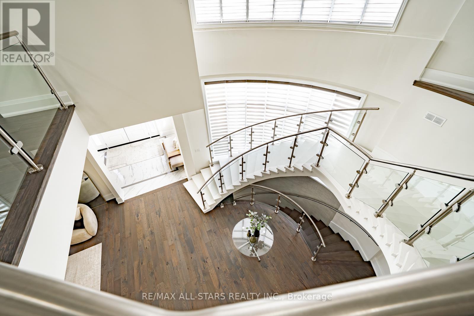 72 Grayfield Drive, Whitchurch-Stouffville (Ballantrae), Ontario  L4A 0B1 - Photo 25 - N12747500