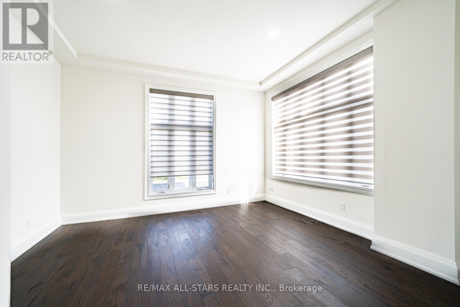 72 Grayfield Drive, Whitchurch-Stouffville (Ballantrae), Ontario  L4A 0B1 - Photo 37 - N12747500