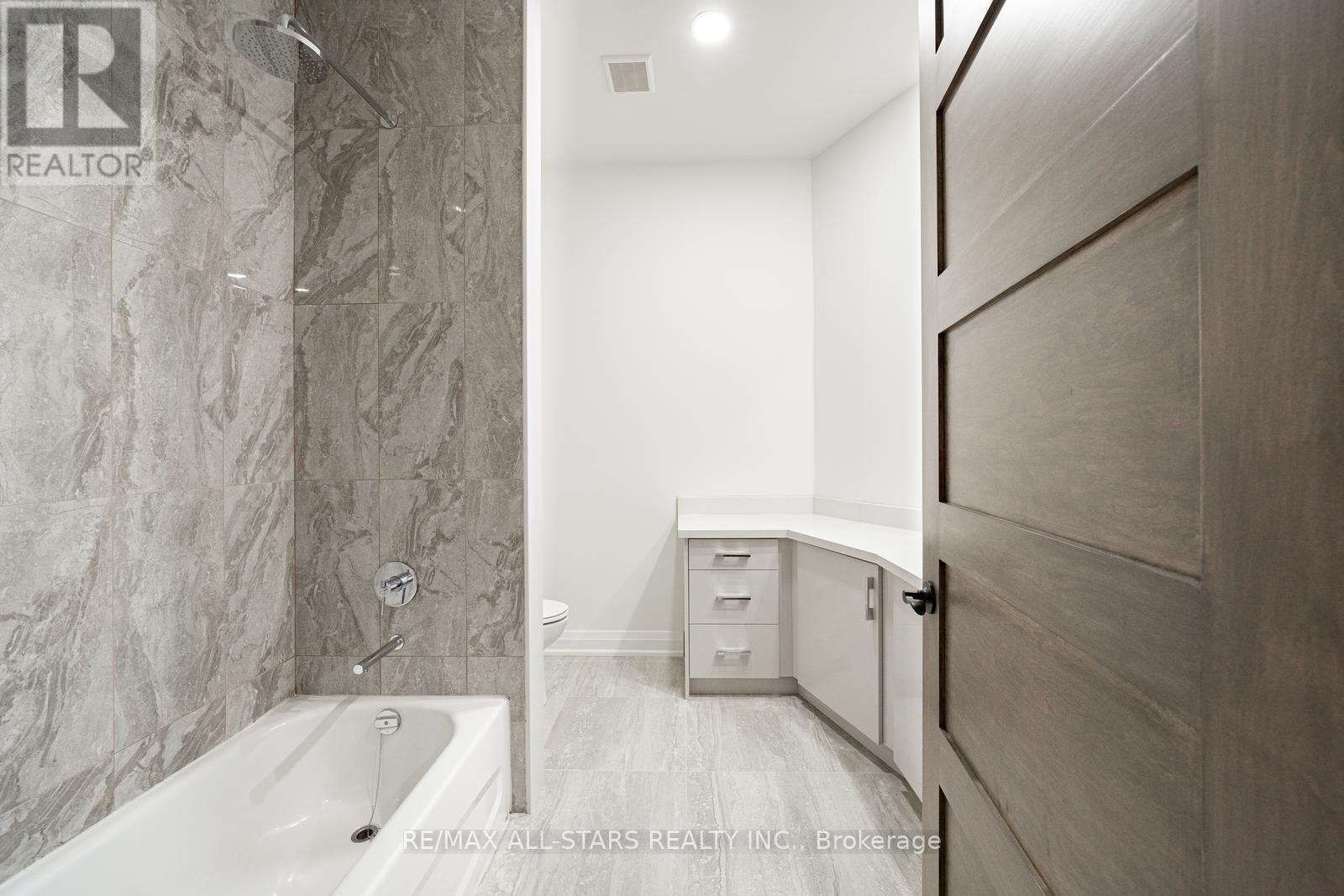 72 Grayfield Drive, Whitchurch-Stouffville (Ballantrae), Ontario  L4A 0B1 - Photo 41 - N12747500