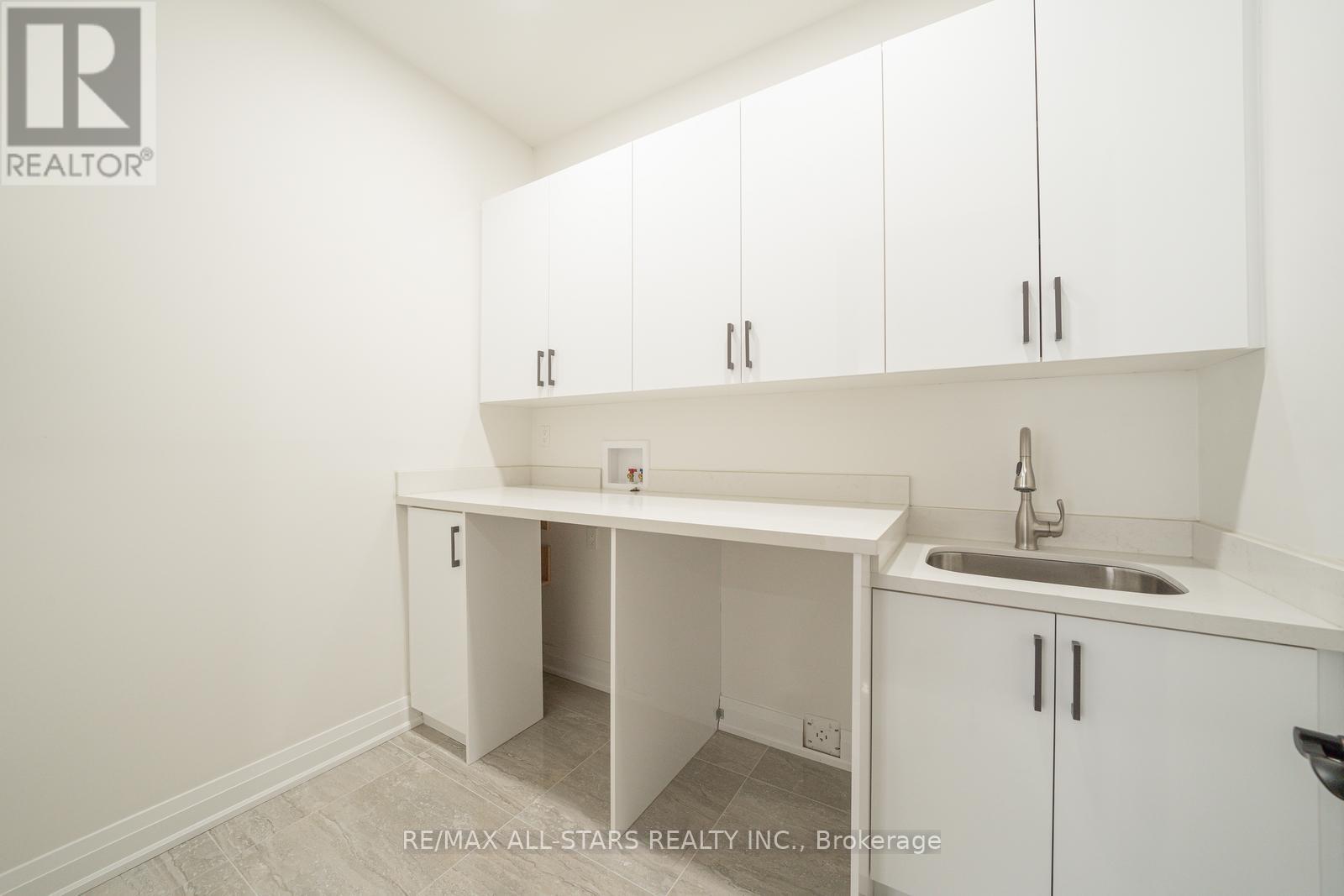 72 Grayfield Drive, Whitchurch-Stouffville (Ballantrae), Ontario  L4A 0B1 - Photo 42 - N12747500