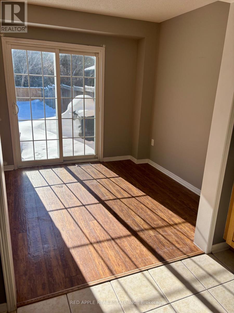 71 Hammill Heights, East Gwillimbury (Mt Albert), Ontario  L0G 1M0 - Photo 5 - N12747504