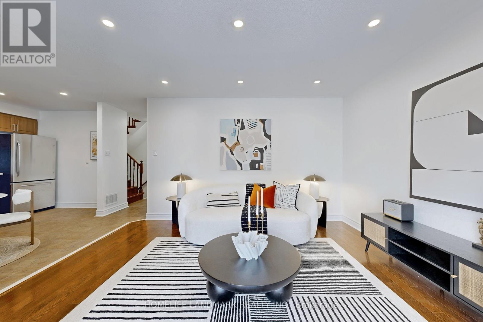 169 Trailhead Avenue, Newmarket, Ontario  L3X 2Z9 - Photo 5 - N12747510